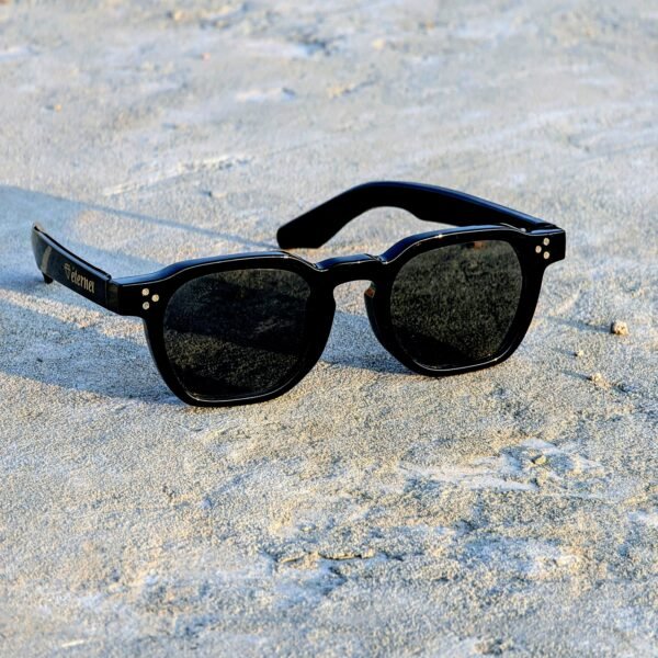 BOLD Black 0415
